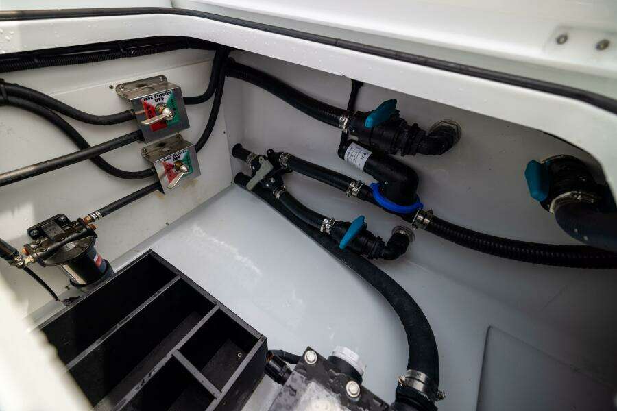 DOS HUEVOS  42ft Freeman Yacht For Sale DOS HUEVOS  42ft Freeman Yacht For Sale