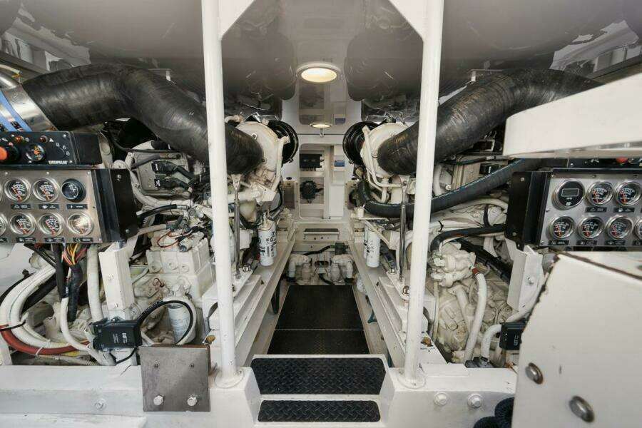 61 Viking The Good Life- Engine Room 61 Viking The Good Life- Engine Room