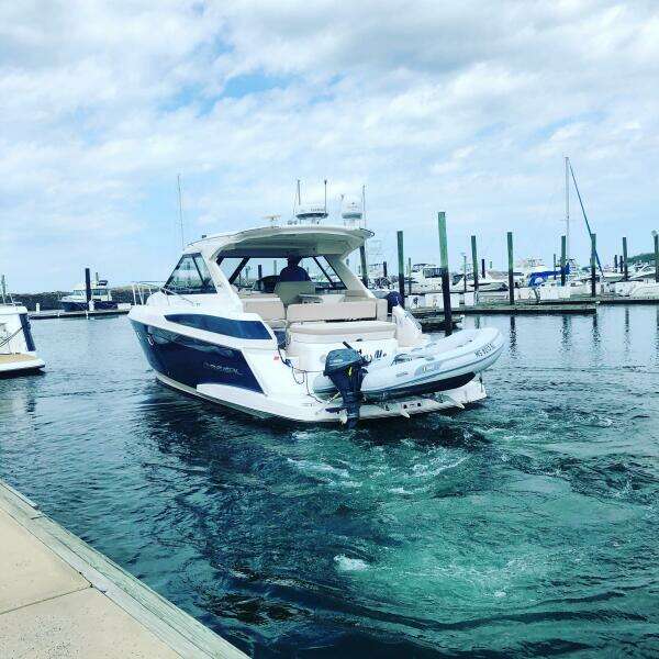 Show Me 42ft Regal Yacht For Sale