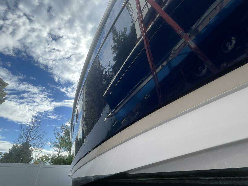 Show Me 42ft Regal Yacht For Sale
