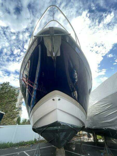 Show Me 42ft Regal Yacht For Sale