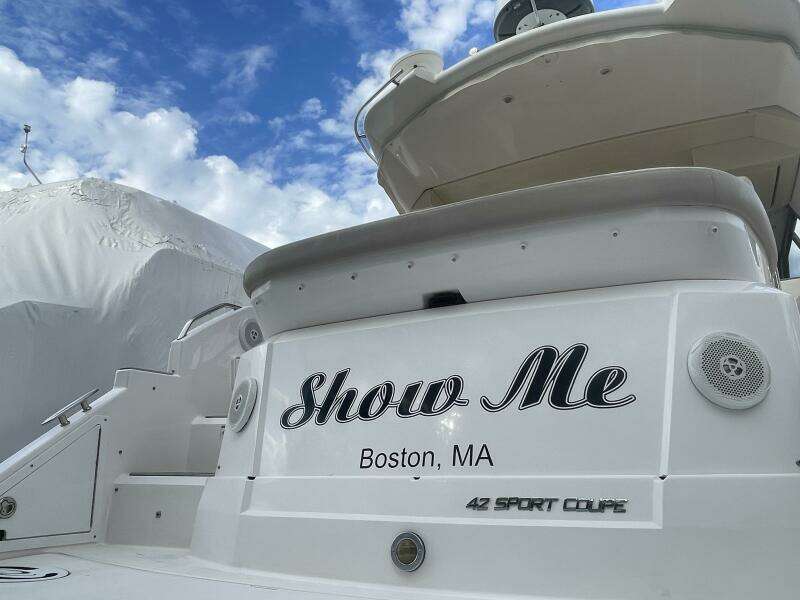 Show Me 42ft Regal Yacht For Sale