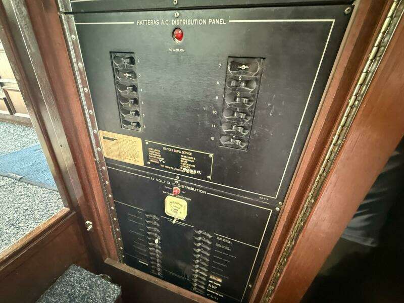 Chinese Cookie 37ft Hatteras Yacht For Sale