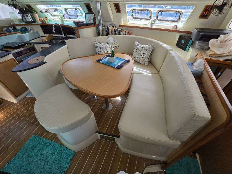 Spy Hop II 43ft Robertson  amp  Caine Yacht For Sale