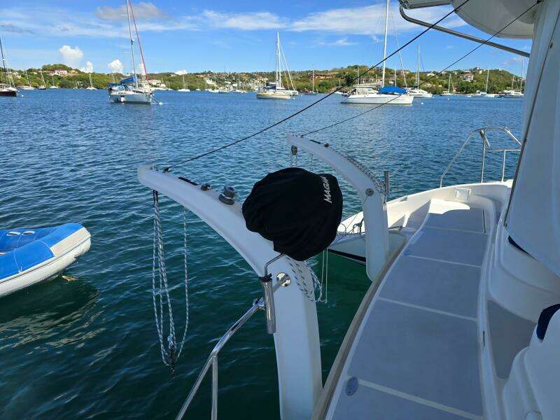 Spy Hop II 43ft Robertson  amp  Caine Yacht For Sale