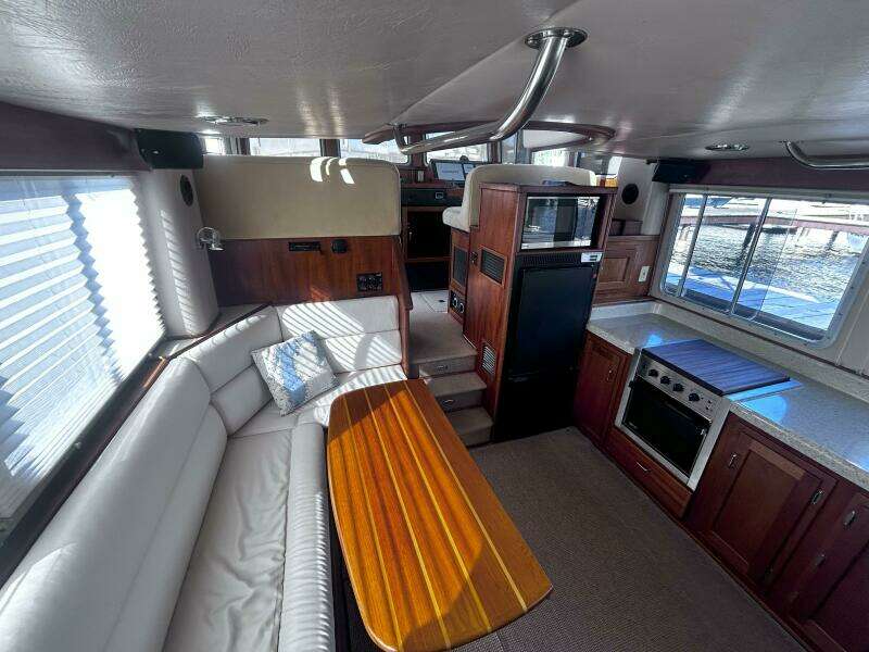 Windless 37ft American Tug Yacht For Sale
