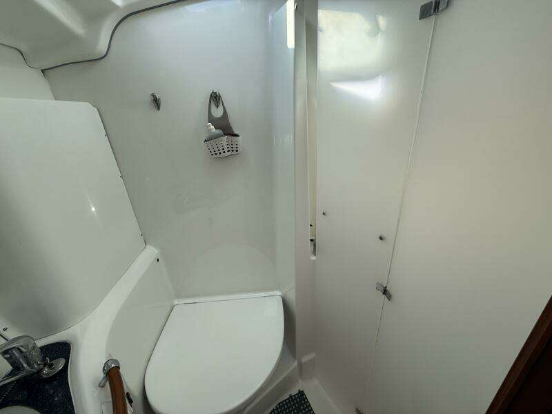 47ft Beneteau Yacht For Sale