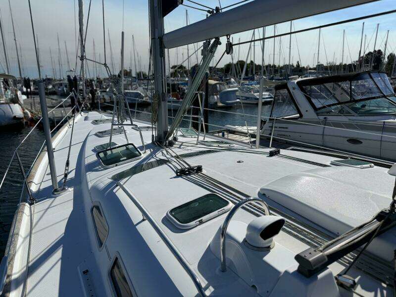 47ft Beneteau Yacht For Sale