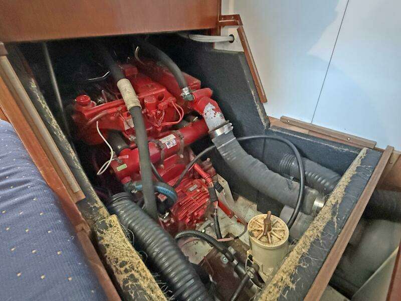 47ft Beneteau Yacht For Sale