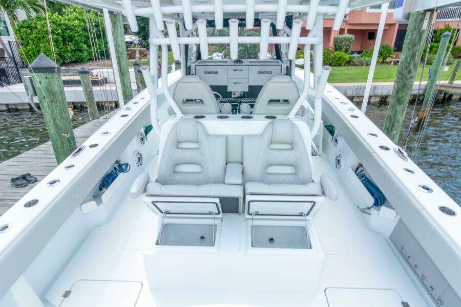 37ft Freeman Yacht For Sale