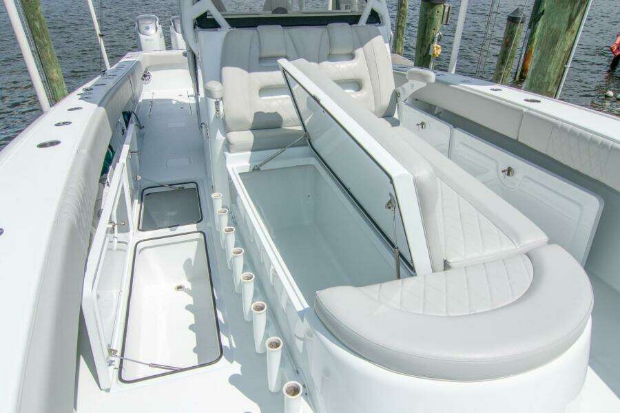 37ft Freeman Yacht For Sale