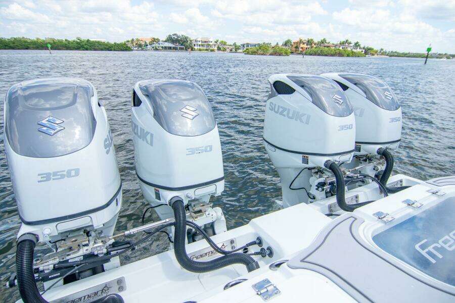 37ft Freeman Yacht For Sale