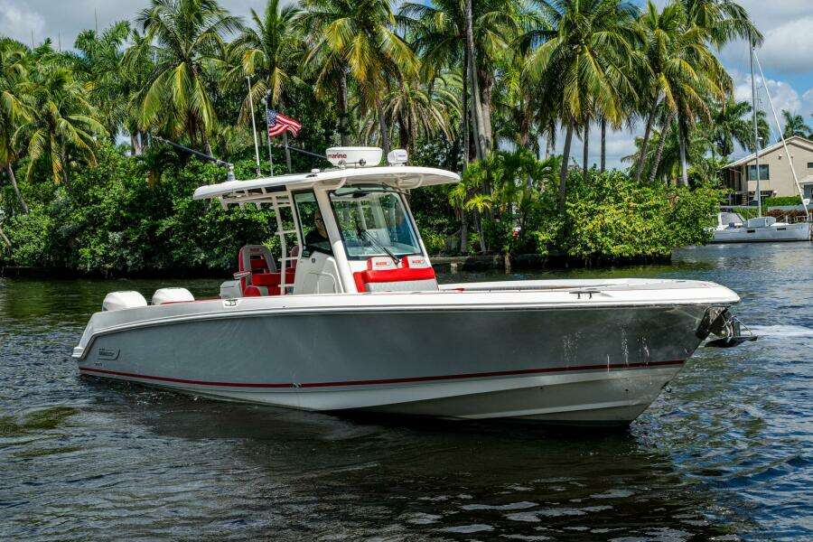 DARE TO DREAM S SIDECHICK 33ft Boston Whaler Yacht For Sale DARE TO DREAM S SIDECHICK 33ft Boston Whaler Yacht For Sale