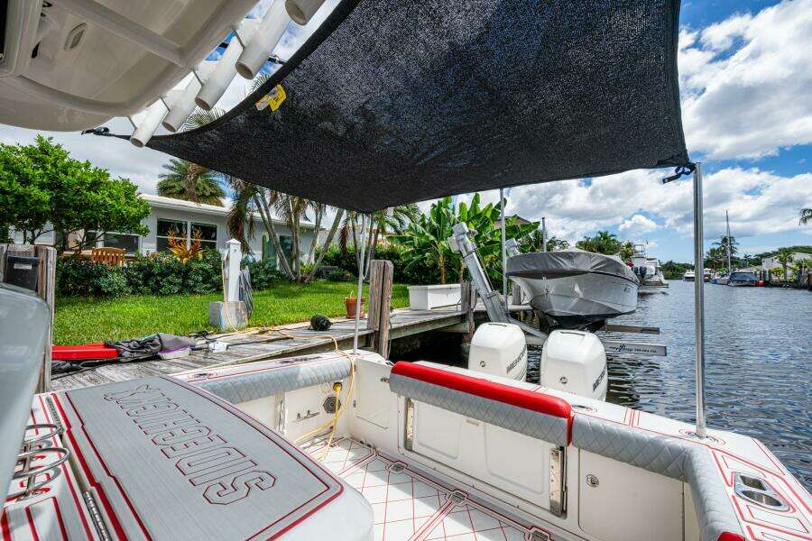 DARE TO DREAM S SIDECHICK 33ft Boston Whaler Yacht For Sale DARE TO DREAM S SIDECHICK 33ft Boston Whaler Yacht For Sale