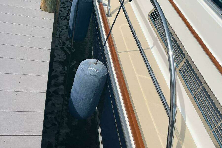 Sundog 42ft Sabre Yacht For Sale