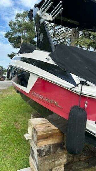 24ft Regal Yacht For Sale