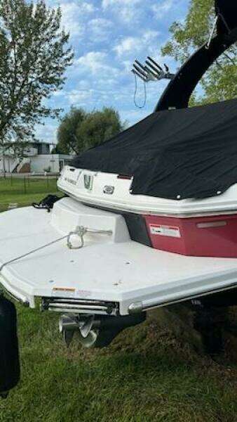 24ft Regal Yacht For Sale