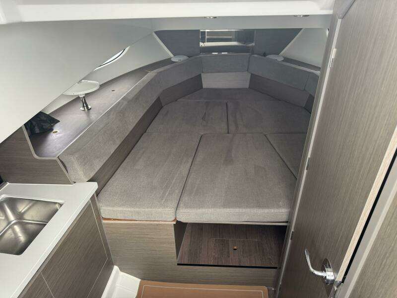 29ft Beneteau Yacht For Sale