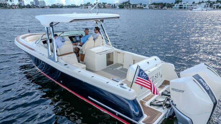 RITZ SEA 30ft Chris Craft Yacht For Sale