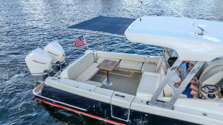RITZ SEA 30ft Chris Craft Yacht For Sale