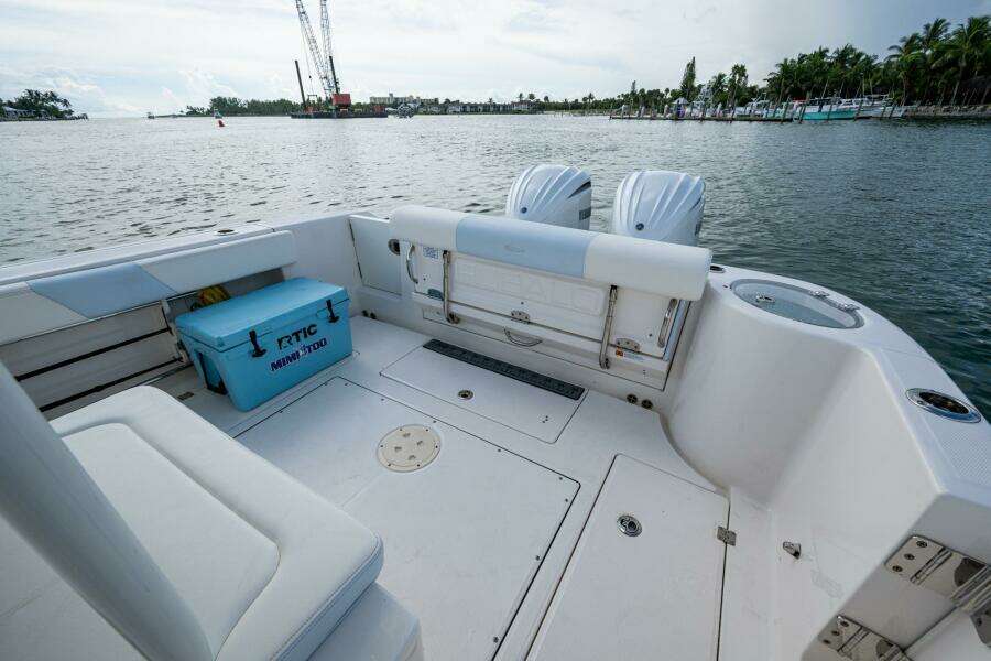 MIMI TOO 30ft Robalo Yacht For Sale MIMI TOO 30ft Robalo Yacht For Sale