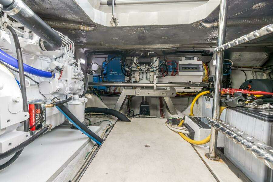 43ft Galeon Yacht For Sale