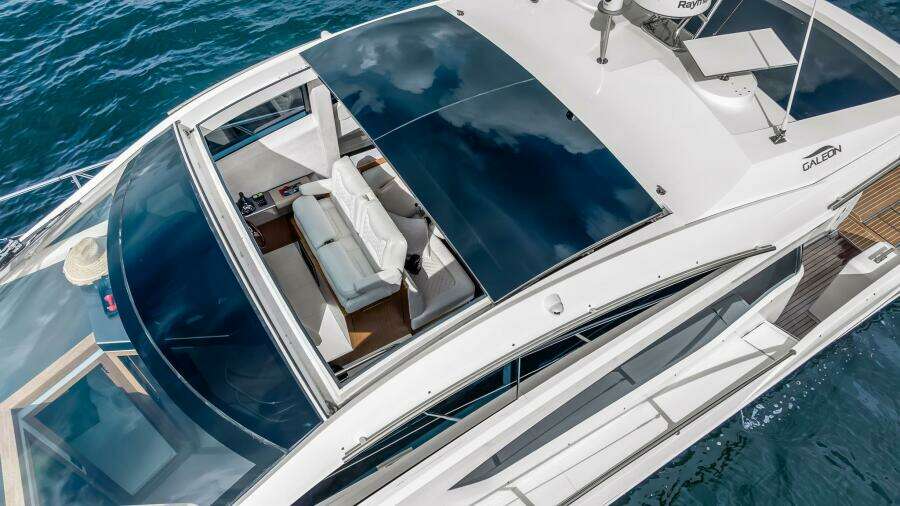 43ft Galeon Yacht For Sale