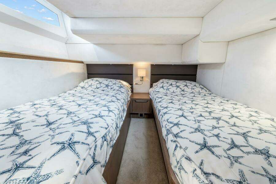 43ft Galeon Yacht For Sale