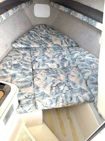 26ft Seaswirl Striper Yacht For Sale