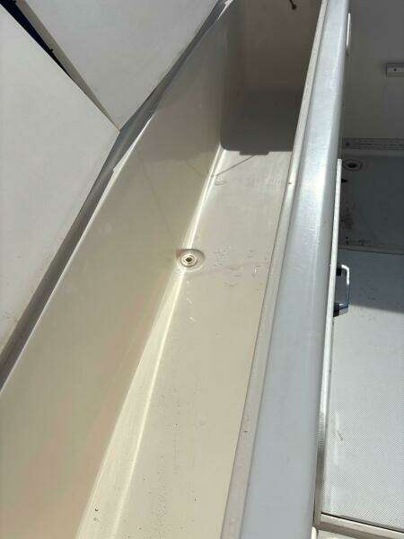 26ft Seaswirl Striper Yacht For Sale