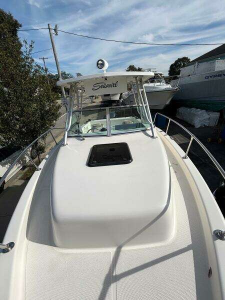 26ft Seaswirl Striper Yacht For Sale