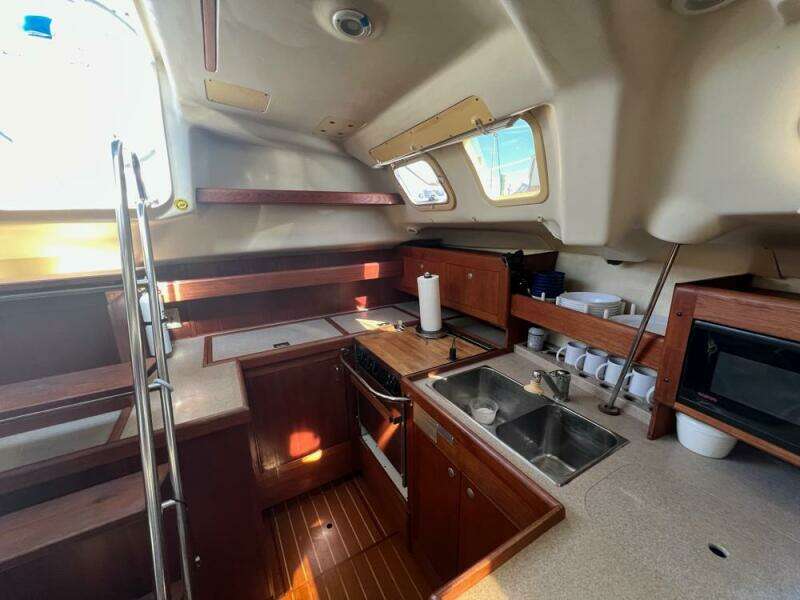 Summer Wind 42ft Hunter Yacht For Sale
