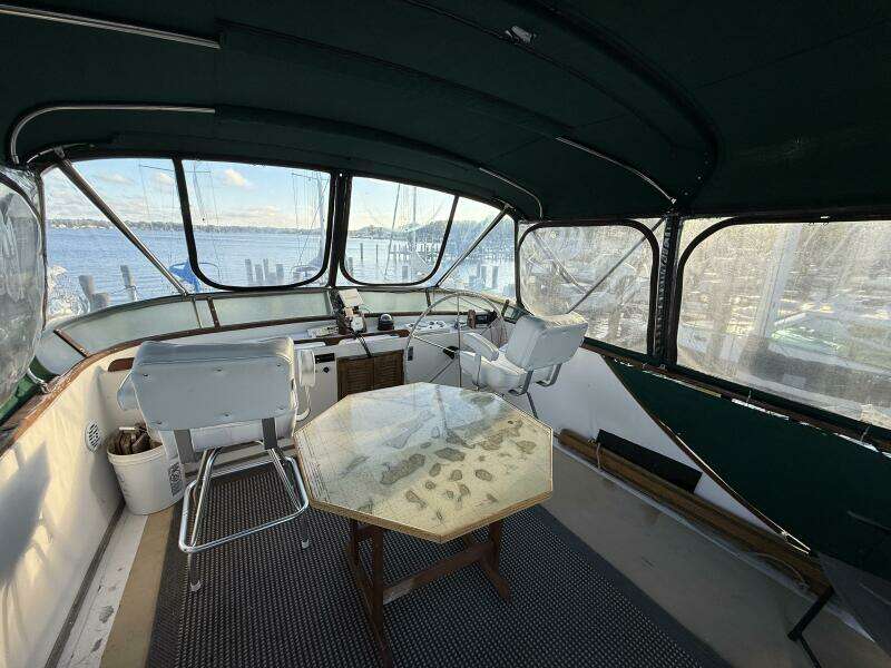 38ft Marine Trader Yacht For Sale
