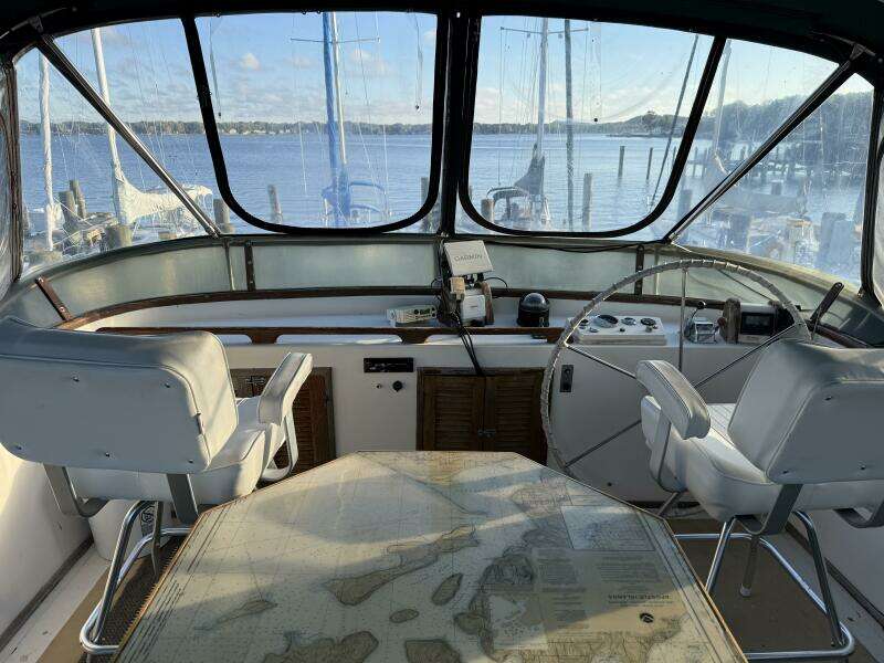 38ft Marine Trader Yacht For Sale