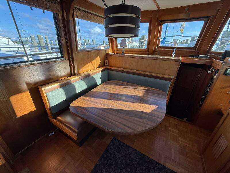 38ft Marine Trader Yacht For Sale