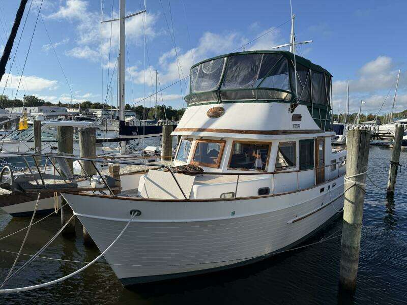 38ft Marine Trader Yacht For Sale