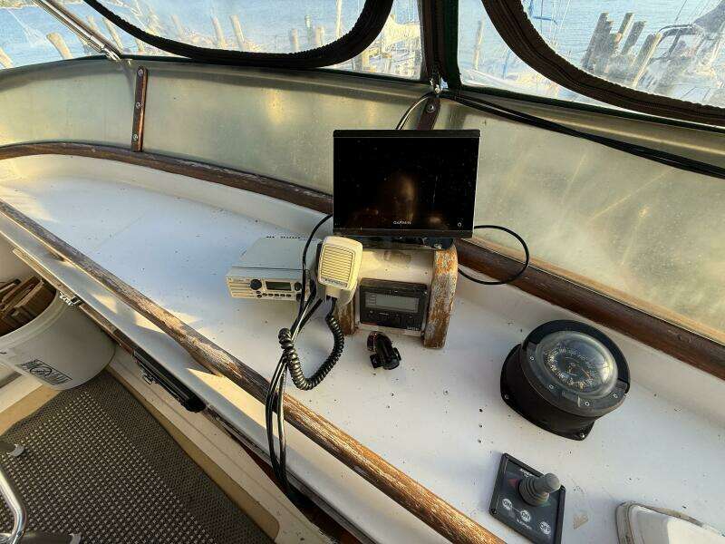 38ft Marine Trader Yacht For Sale