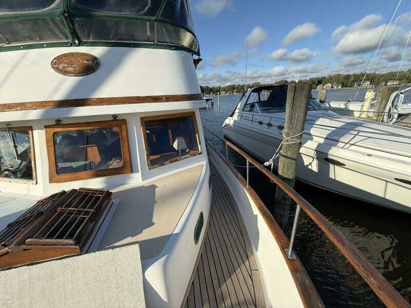 38ft Marine Trader Yacht For Sale