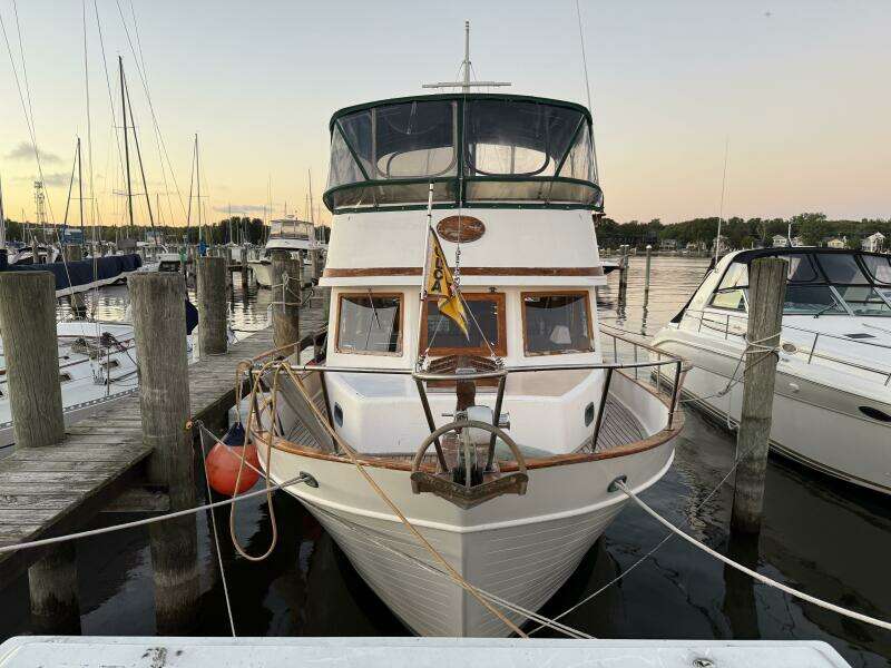 38ft Marine Trader Yacht For Sale