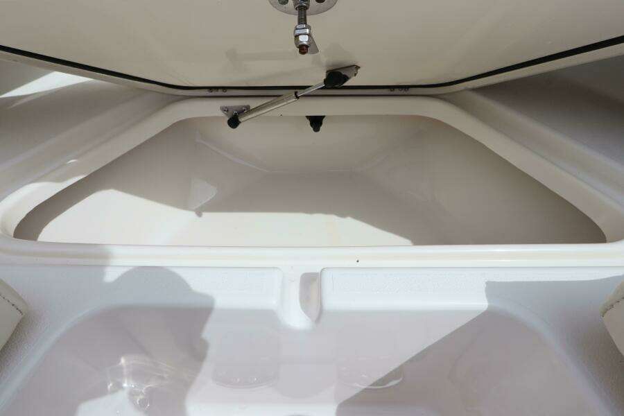 27ft Blackwood Yacht For Sale