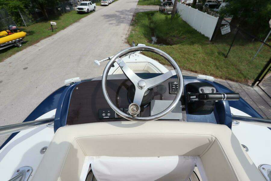 27ft Blackwood Yacht For Sale