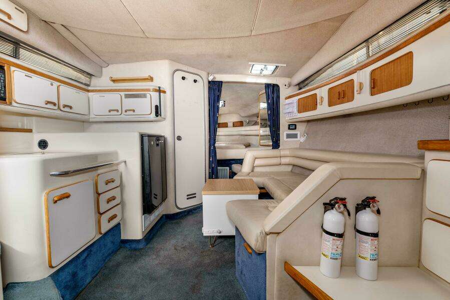 Sea Oddity 33ft Sea Ray Yacht For Sale