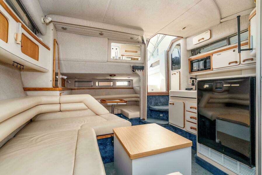 Sea Oddity 33ft Sea Ray Yacht For Sale