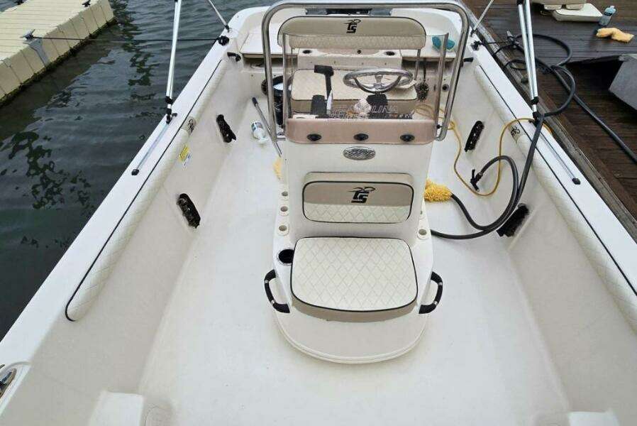 Cosmic Midget 19ft Carolina Skiff Yacht For Sale