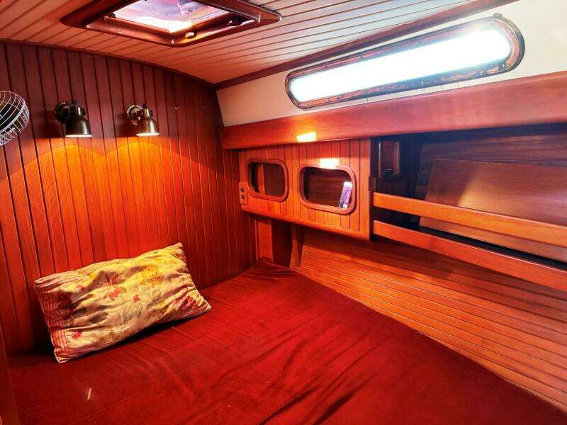 Slow Dancin 40ft Hans Christian Yacht For Sale