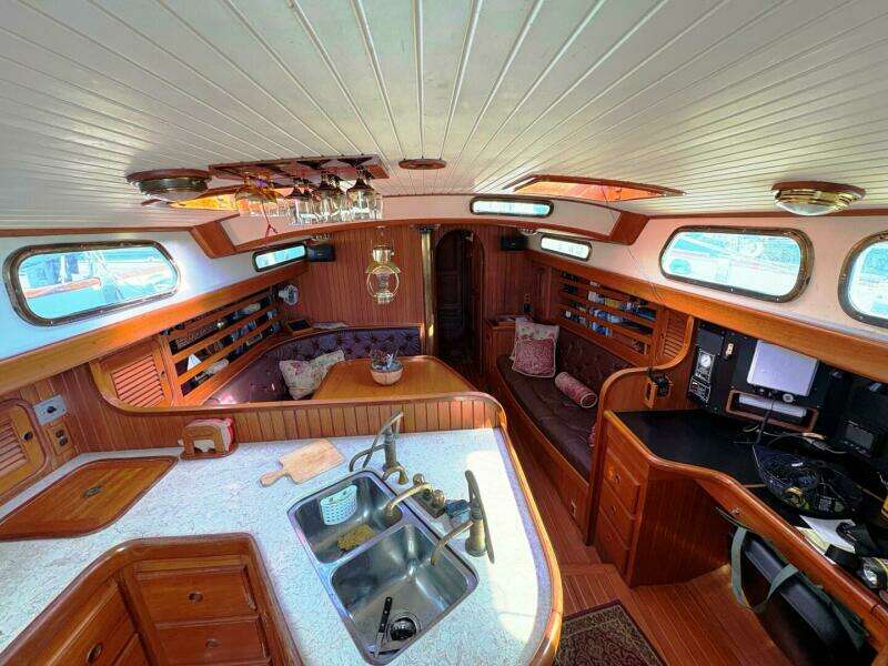 Slow Dancin 40ft Hans Christian Yacht For Sale