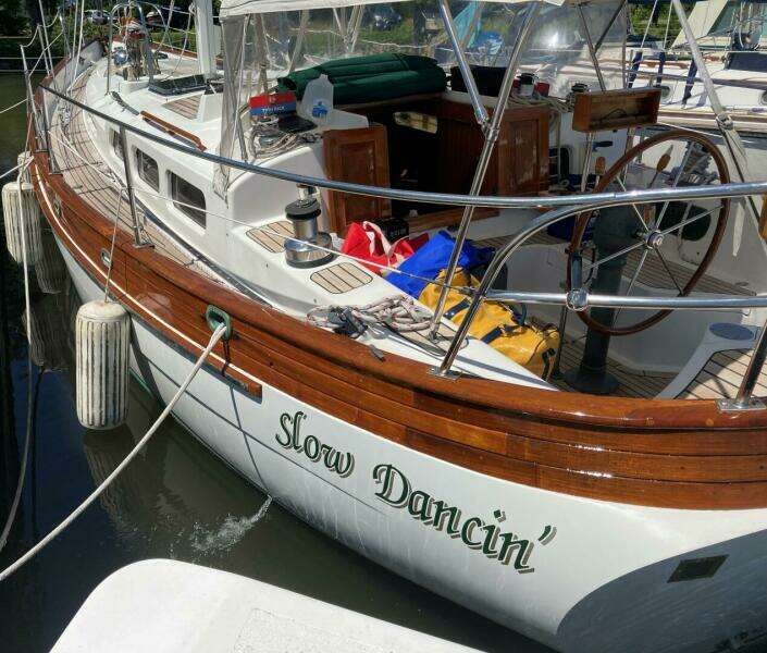 Slow Dancin 40ft Hans Christian Yacht For Sale