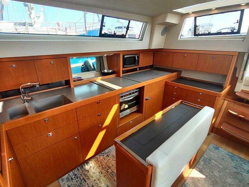 Indigo Sea 57ft Beneteau Yacht For Sale Indigo Sea 57ft Beneteau Yacht For Sale