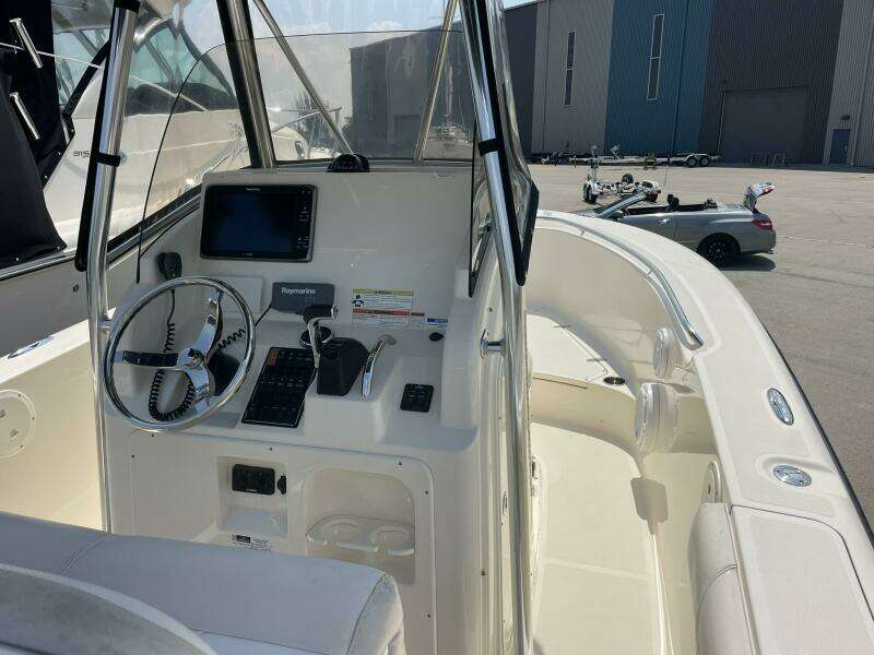 23ft Pursuit Yacht For Sale