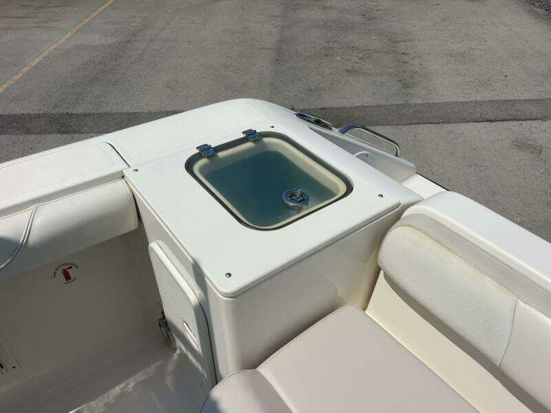 23ft Pursuit Yacht For Sale